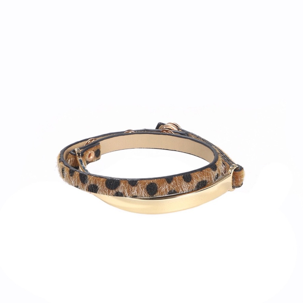 Wrap Bracelet in Leopard & Gold Tone (018)